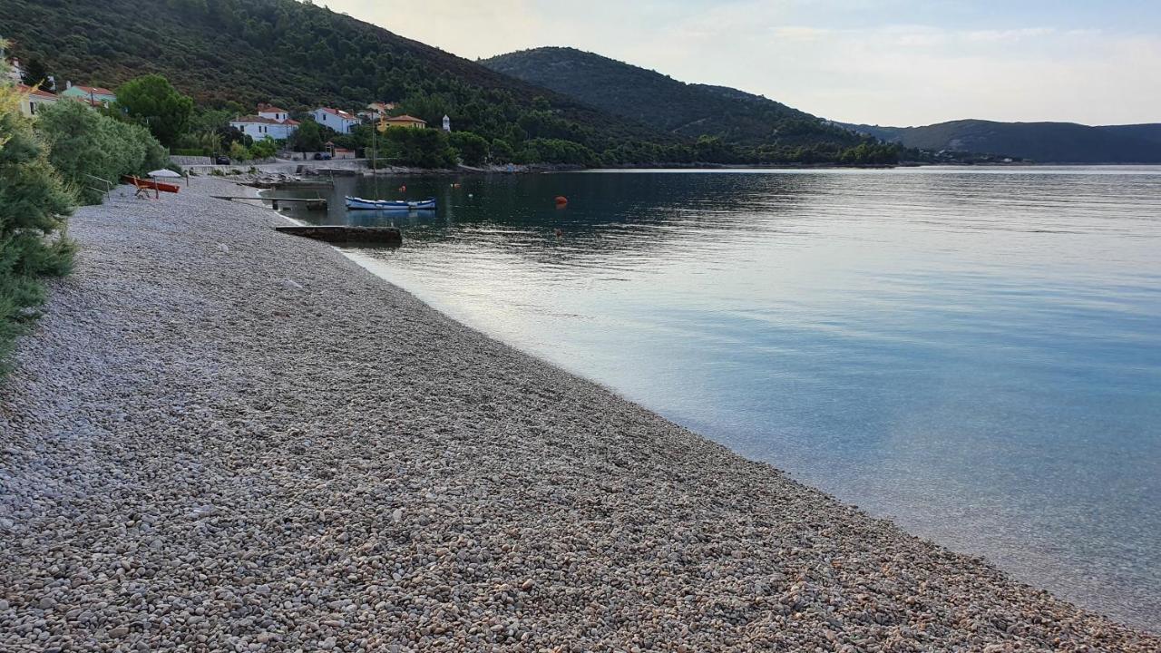 Sidus Maris, Spacious Seaside Apartment With Free Parking Martinscica  Bagian luar foto