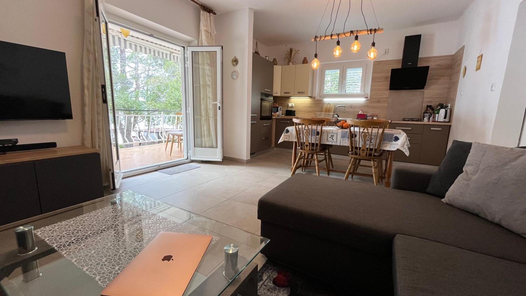 Sidus Maris, Spacious Seaside Apartment With Free Parking Martinscica  Bagian luar foto